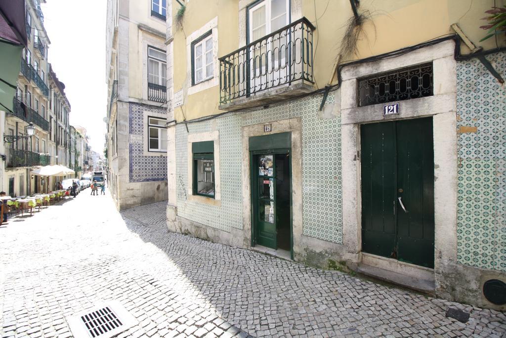 Bairro Alto in a Polaroid Lisboa Exterior foto